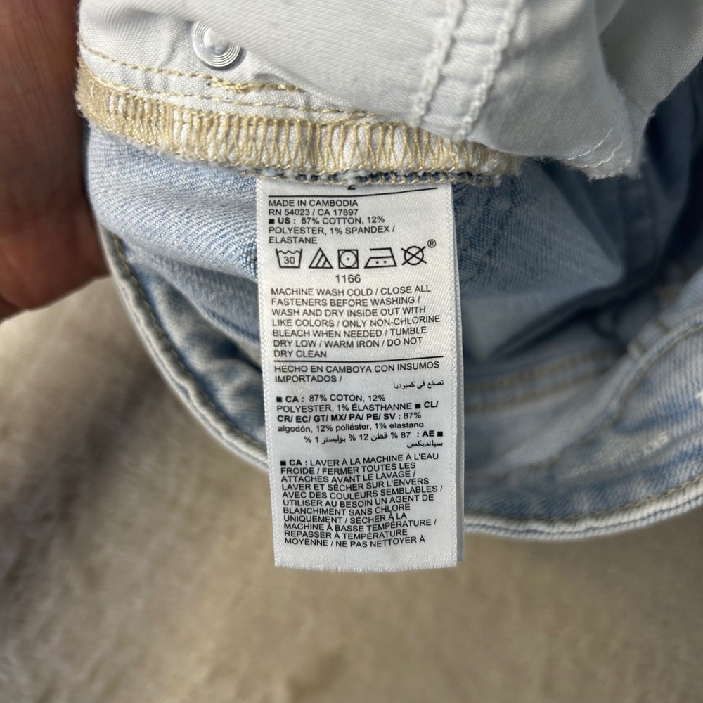 Old Navy Extra High-Rise Sky-Hi Wide-Leg Distressed Light Wash Jeans Size 2 - Picture 4 of 8